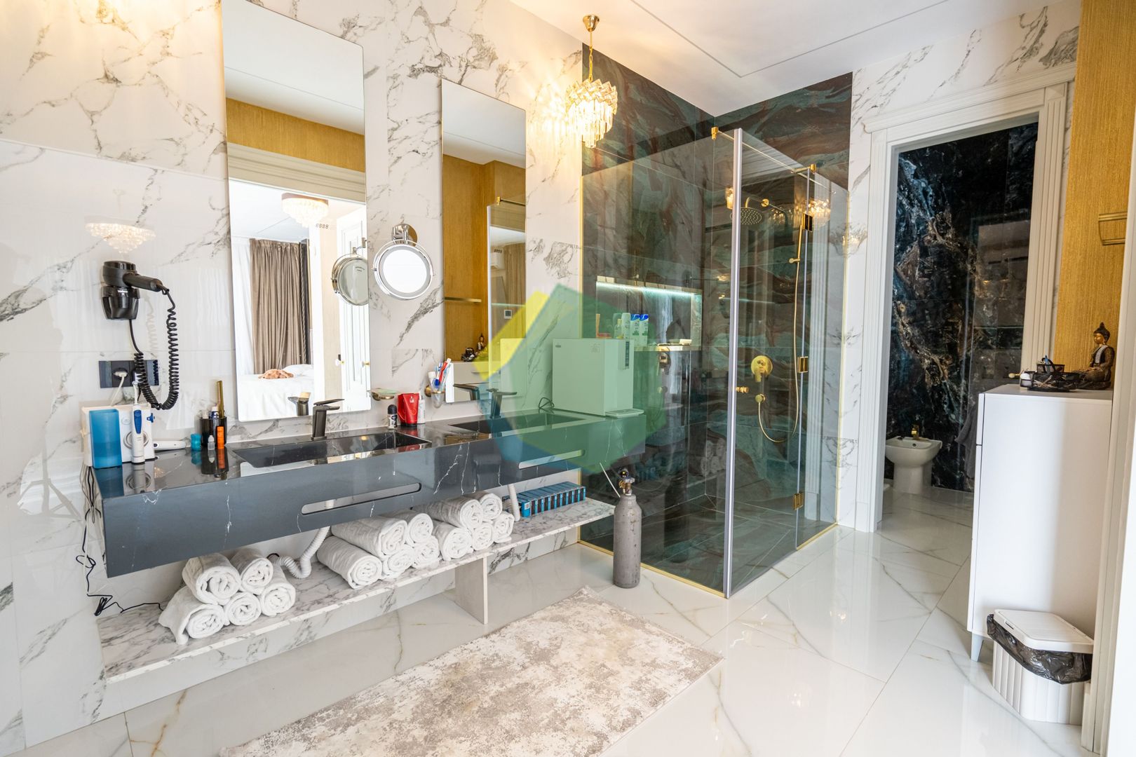 VILA ULTRA-LUX/ OTOPENI CENTRAL/SMART HOME/PISCINA - Poză 17