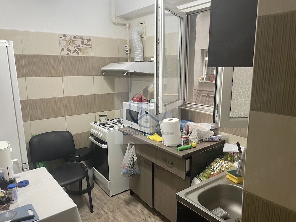 Apartament 2 camere decomandat Moghioros - Poză 3