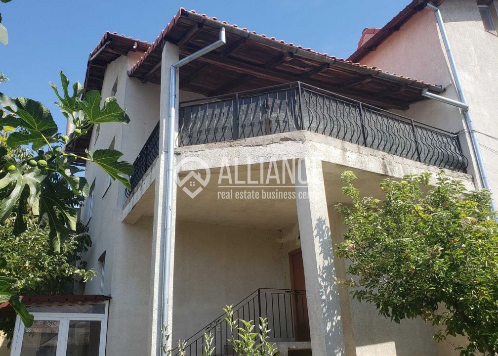 TECHIRGHIOL (COD 02)-  Vilă 10 camere ultracentrala - Poză 3