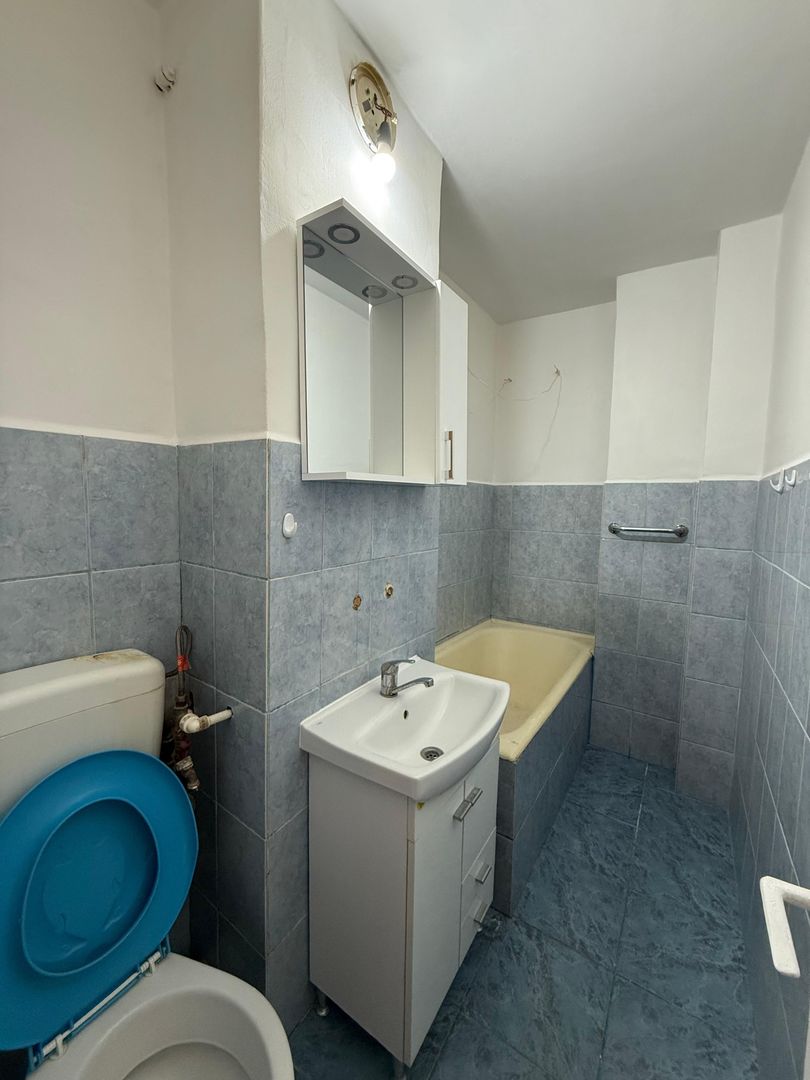 Chirie, apartament, 1 camera, 30 mp, Traian Lalescu Oradea. 250 E/lună - Poză 8