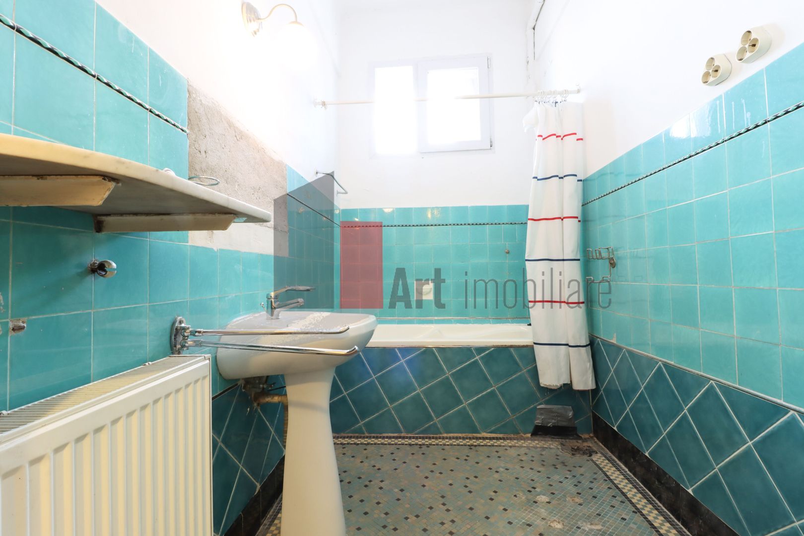 Apartamentul "DEKORA", bloc Art Deco, interior compartimentat de exceptie - Poză 36