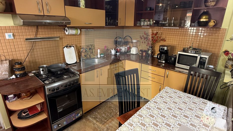 Casa 3 camere,120 mp utili, la casa, curte 240 mp-zona Bartolomeu - Poză 8