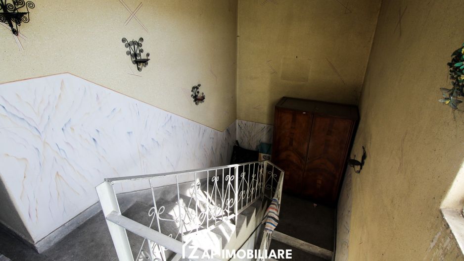 Cartierul 7 Noiembrie - Casă P+E Solidă - Singu - Poză 7