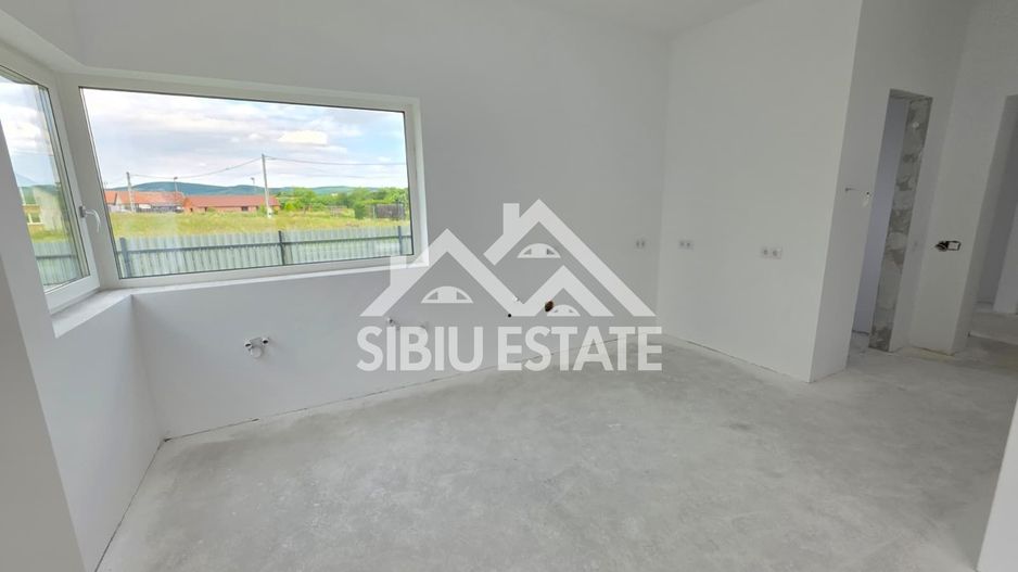 Casa individuala 5 camere, 3 bai, Cristian, Sibiu - Poză 9