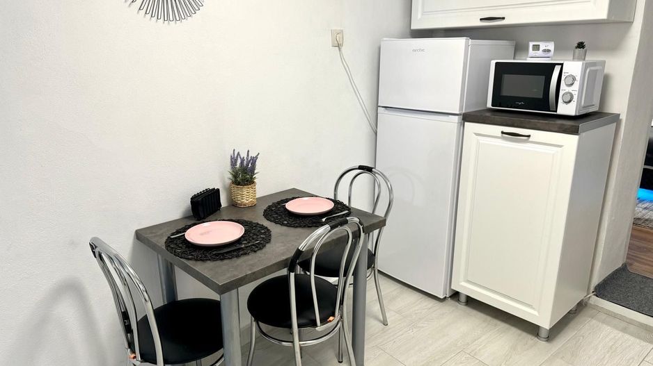 Studio in centrul istoric din Sibiu ideal pentru regim hotelier - Poză 8