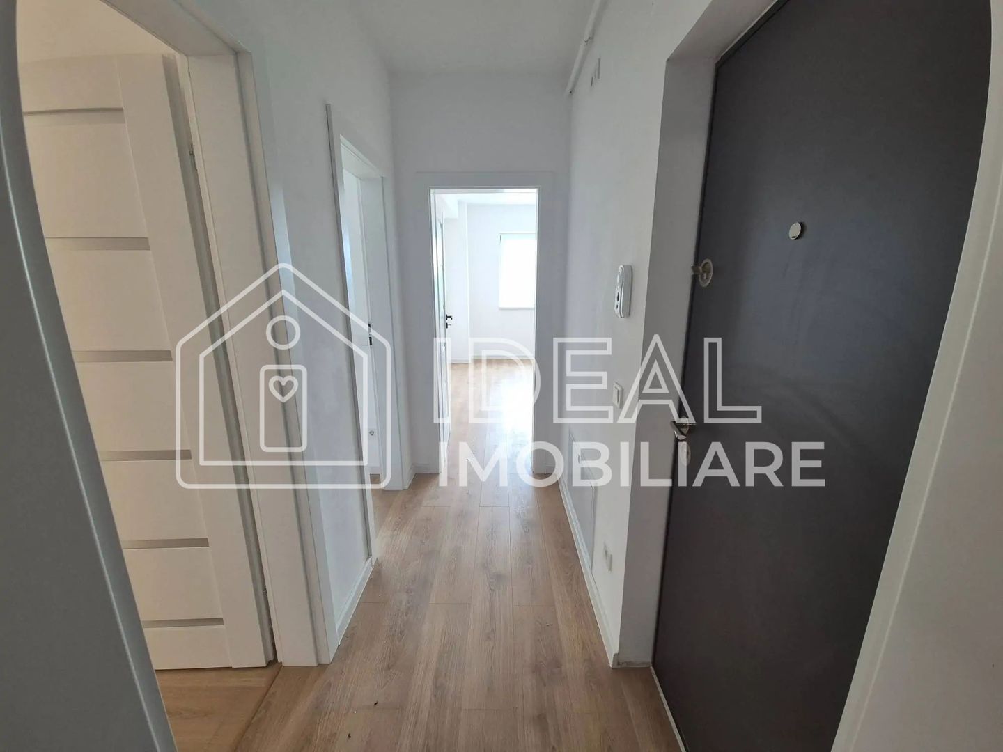 Apartament 2 camere si balcon, zona Calea Surii Mici - Poză 9