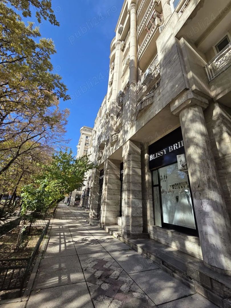 Vanzare Apartament 2 Camere pe Bulevardul Unirii – VEDERE EXCLUSIVĂ LA FÂNTÂNI - Poză 1