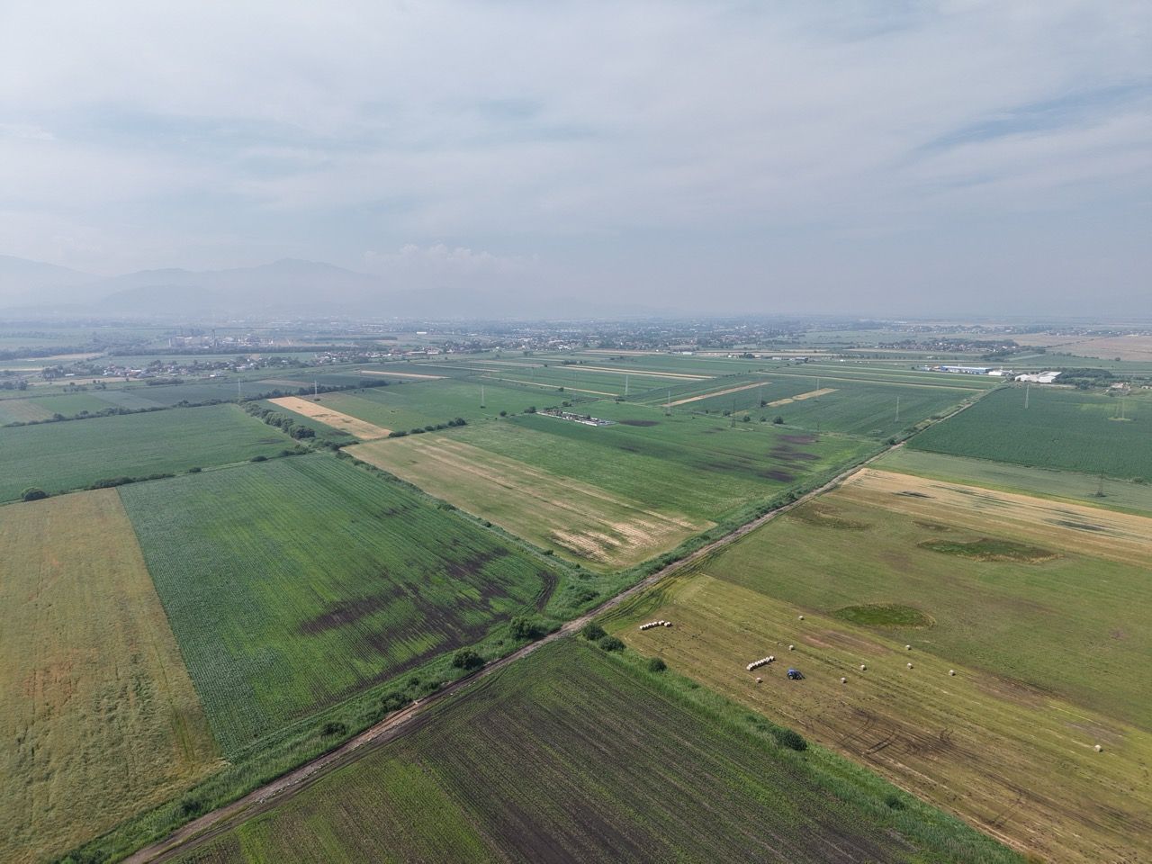 Teren intravilan 52.700 mp, Stupini (Brașov) - Poză 6