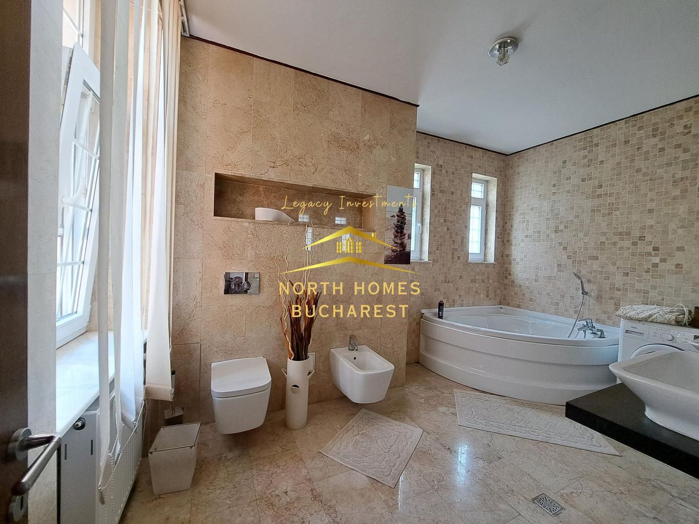 Vila de inchiriat -7 camere -Parcare - zona UNIRII - Poză 13