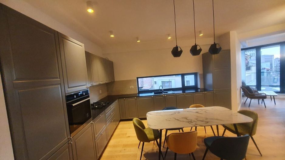 De vanzare Apartament zona ultracentrala LUX***** sect 1 - Poză 2