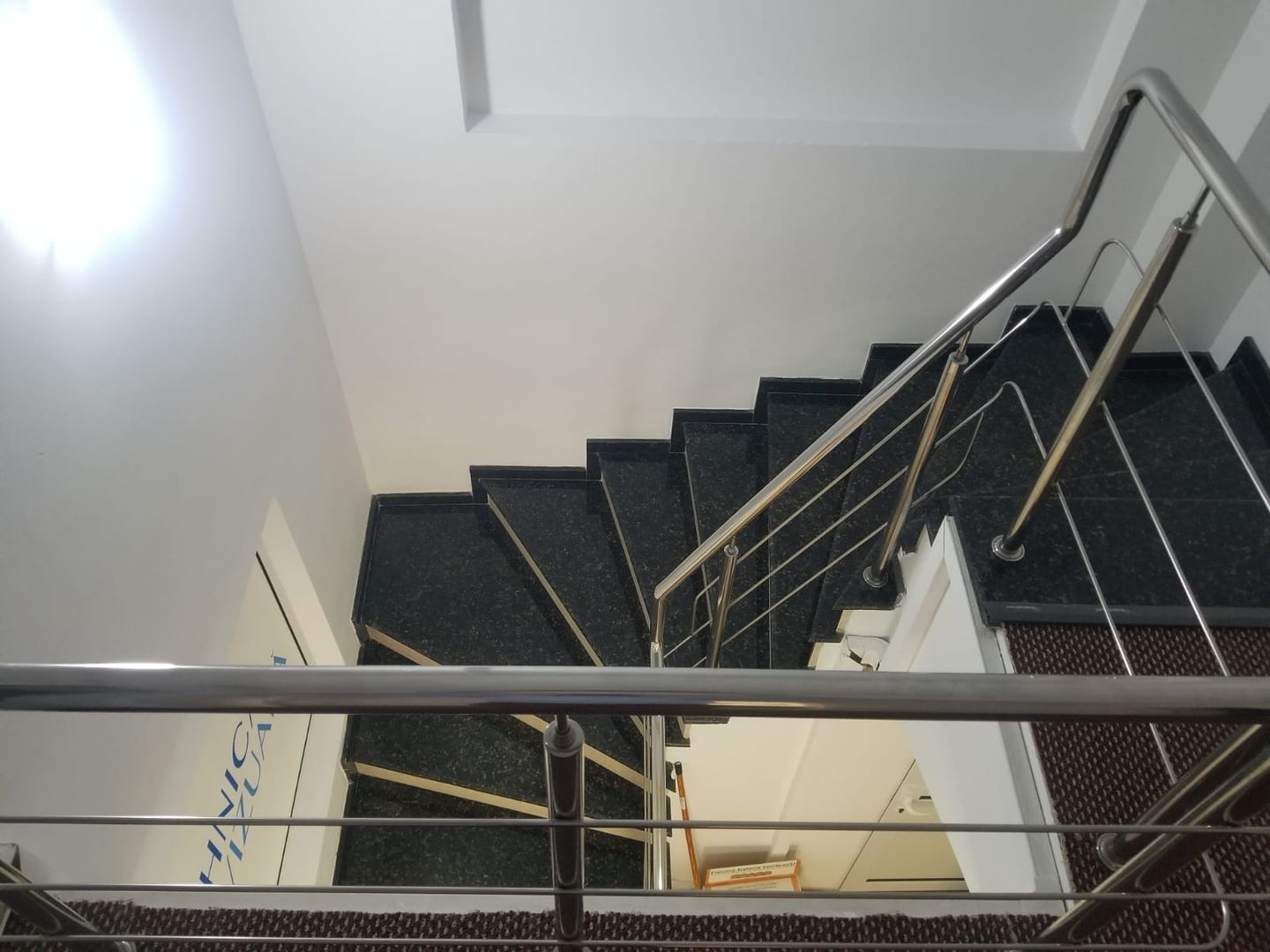 Spatiu Comercial/ Cladire Birouri/Mihai Bravu | langa statia de metrou | - Poză 10