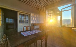 Exclusivitate- Casă rustică de închiriat în Fundata – Priveliște spectaculoasă - Poză 4