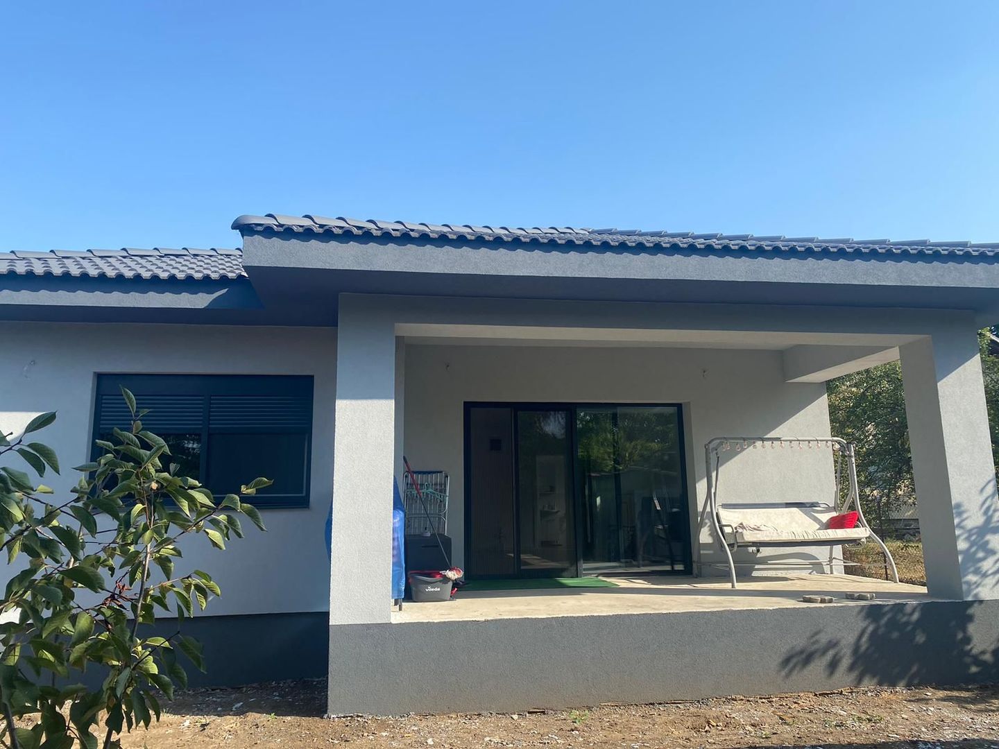 Casa individuala parter cu garaj - Dumbravita - Poză 4