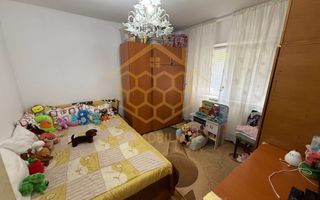 Apartament 3 camere , decomandat in 1Mai - Comision 0% - Poză 4