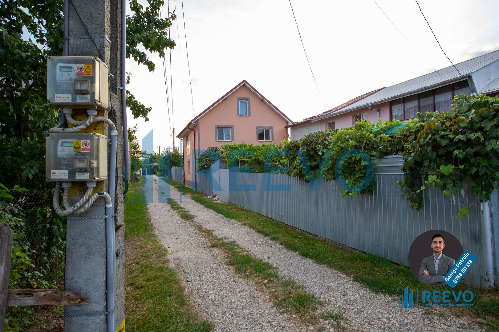 Casă de vânzare, P+1E+M, în Lilieci, Bacău - Poză 39