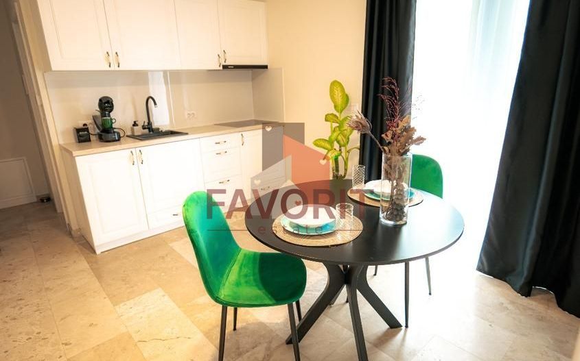 VAND 1/2 CLADIRE CU 6 APARTAMENTE - Poză 9