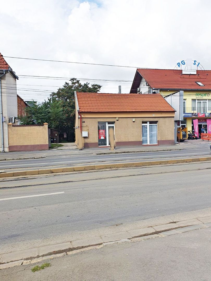 Casa de vanzare Ultracentral in zona Decebal, Oradea - Poză 4