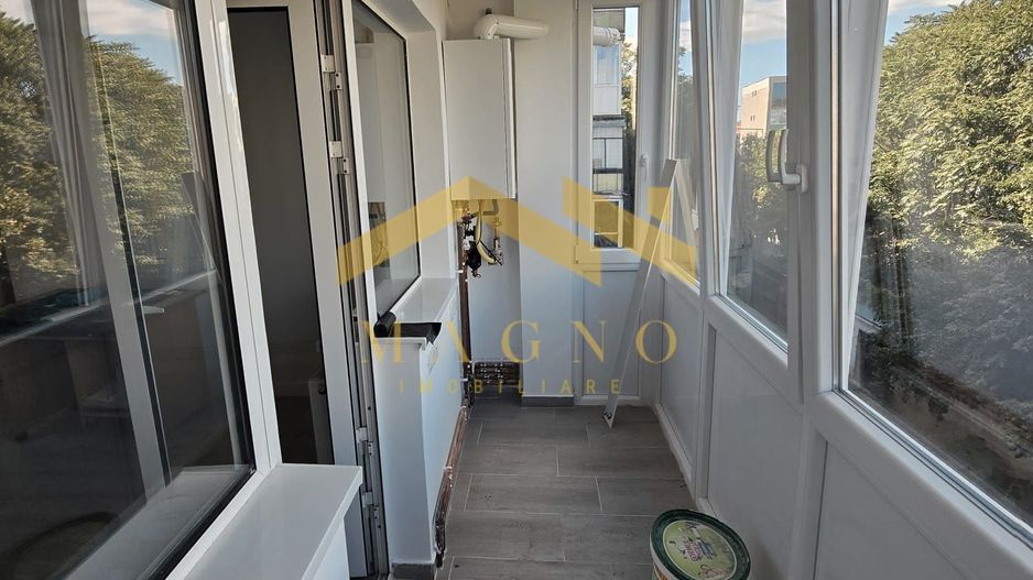 Apartament cu 4 camere de vanzare, Zona Malul Muresului/Praporgescu - Poză 4