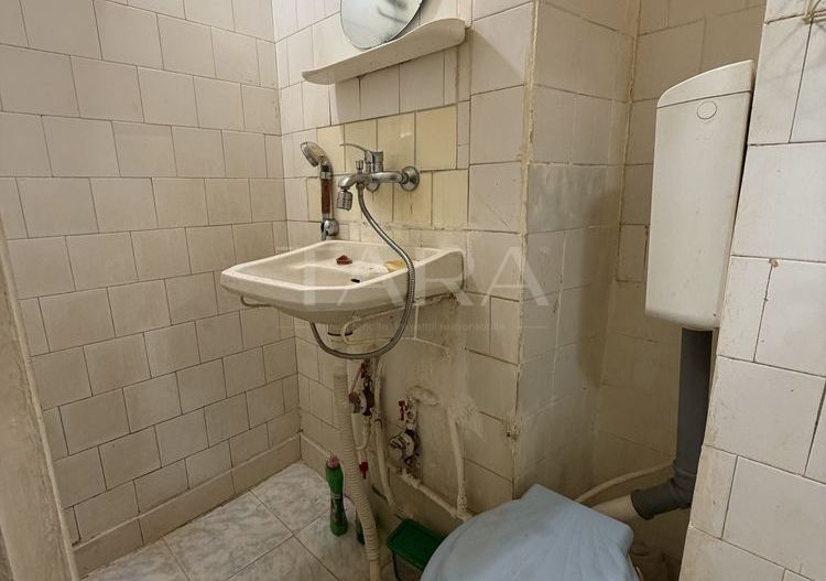 Apartament cu 2 camere, etaj 1, zona Interservisan. - Poză 5