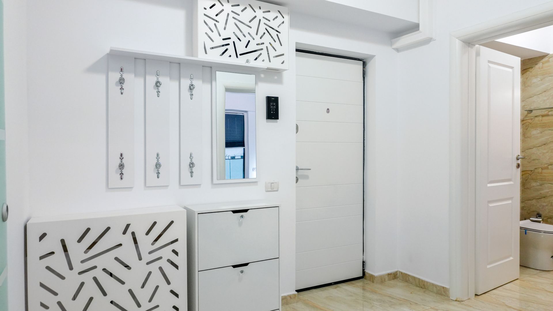 Apartament cu 2 camere - Mobilat cu Designer - in Central Address - Poză 7