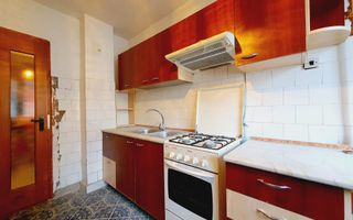 Apartament cu 4 camere decomandate, etaj 1, Cetate - Poză 2