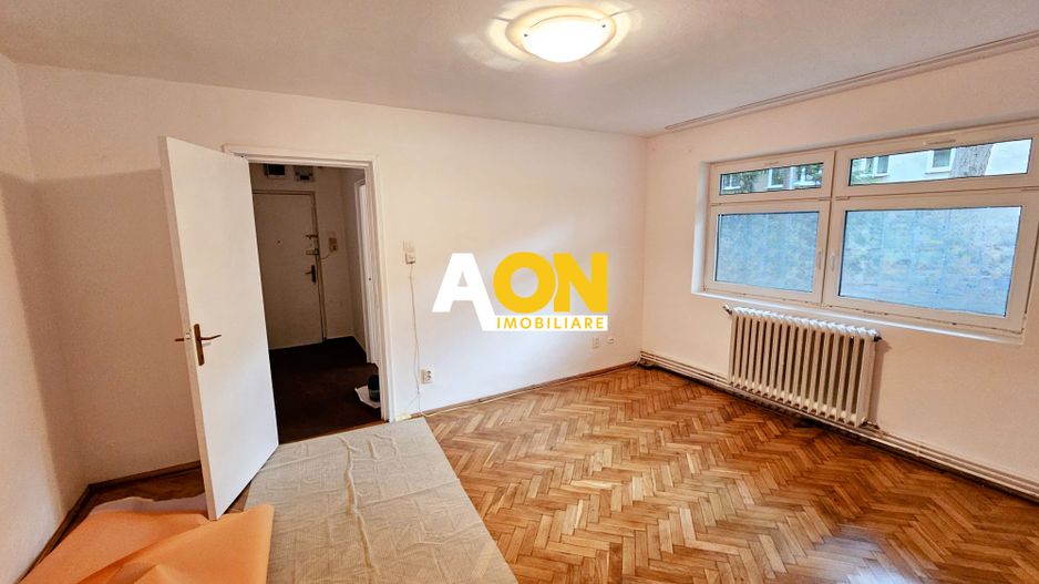 Spatiu comercial cu acces stradal, 2 camere,  46 mp utili, Cetate - Poză 3