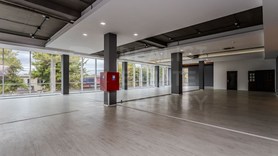 Chirie, spațiu comercial, 432mp,  str. Petricani - Poză 3