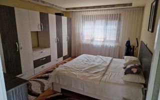 Casa 4 +1 camere de vanzare in Marghita, Bihor - Poză 1