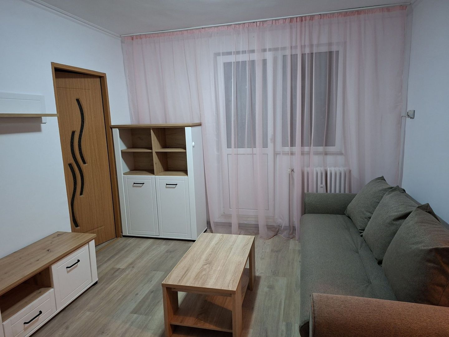 Apartament 2 camere ND 45 mp Podu Ros-380euro - Poză 1