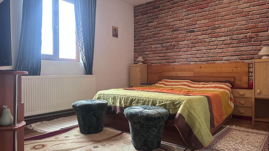 Casă de vânzare în Pucioasa! - Poză 2