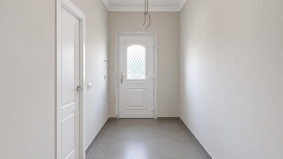 Duplex cu 5 camere - 3 bai. Finisaje Premium. Toate utilitatile. Asfalt. - Poză 8
