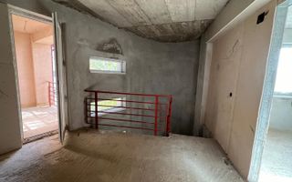 Casa la gri in Pipera  cu potential 1000 euro m2 - Poză 16