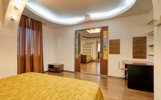 Apartament 5 camere,  Etaj integral vilă monument arhitectural - Poză 19