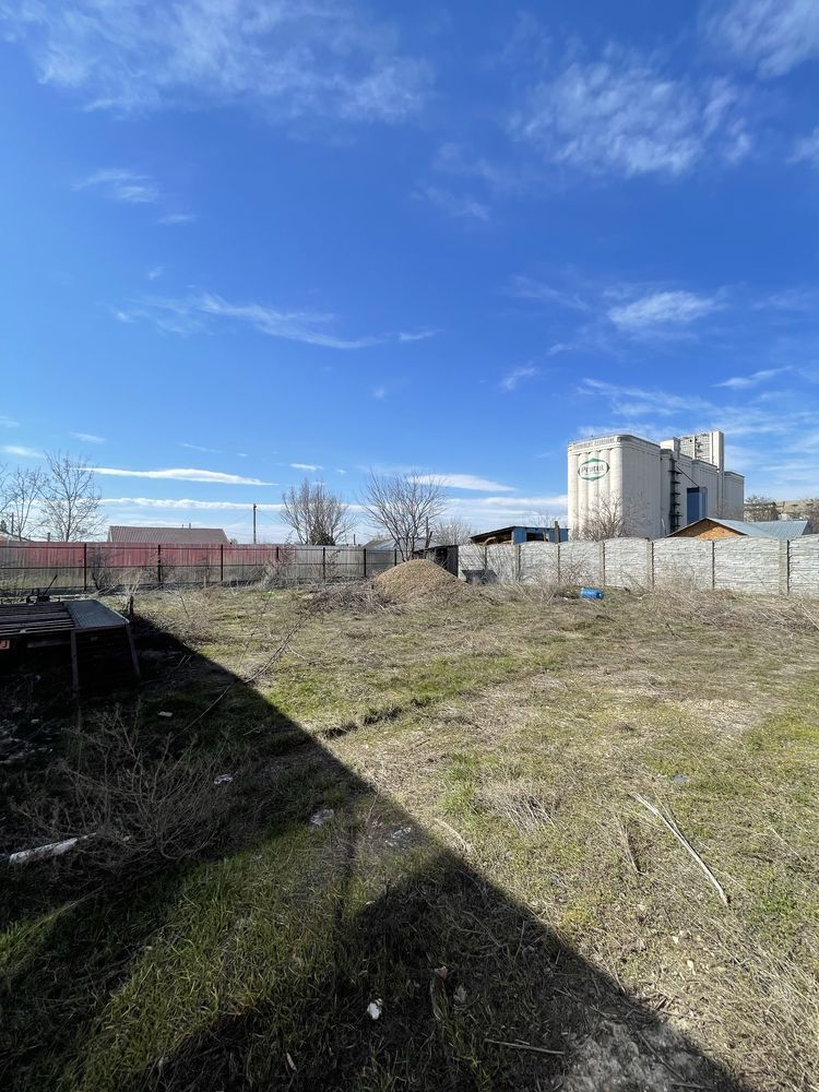 Teren generos cu hale si utilități - Ideal pentru afacerea ta! 2051 mp - Poză 1