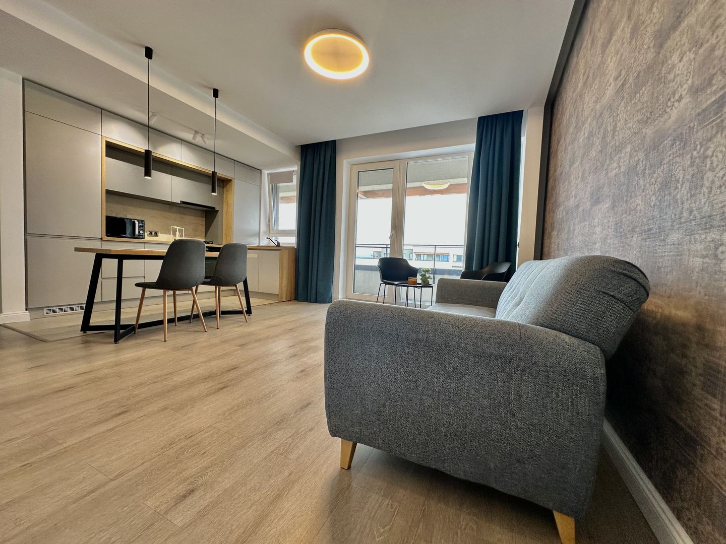 Apartament 2 camere, priveliște deosebită – Complex Kasper, Coresi - Poză 4