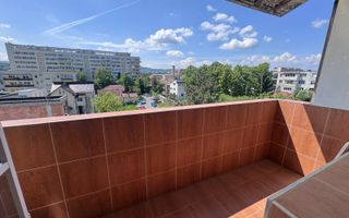 Apartament cu 4 camere in Grigorescu - Poză 10