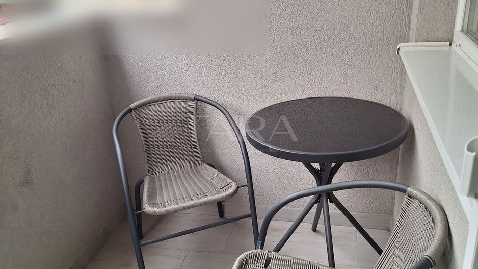 Apartament cu 2 camere, balcon și dressing, zona Terra, Florești. - Poză 4