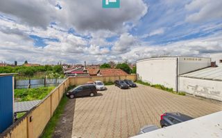 Apartament 2 camere, etaj 1, parcare privata. - Poză 12