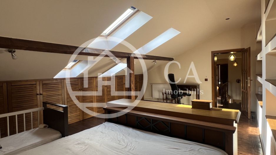 Casa cu 5 camere de vânzare in zona Centrala, Oradea - Poză 16