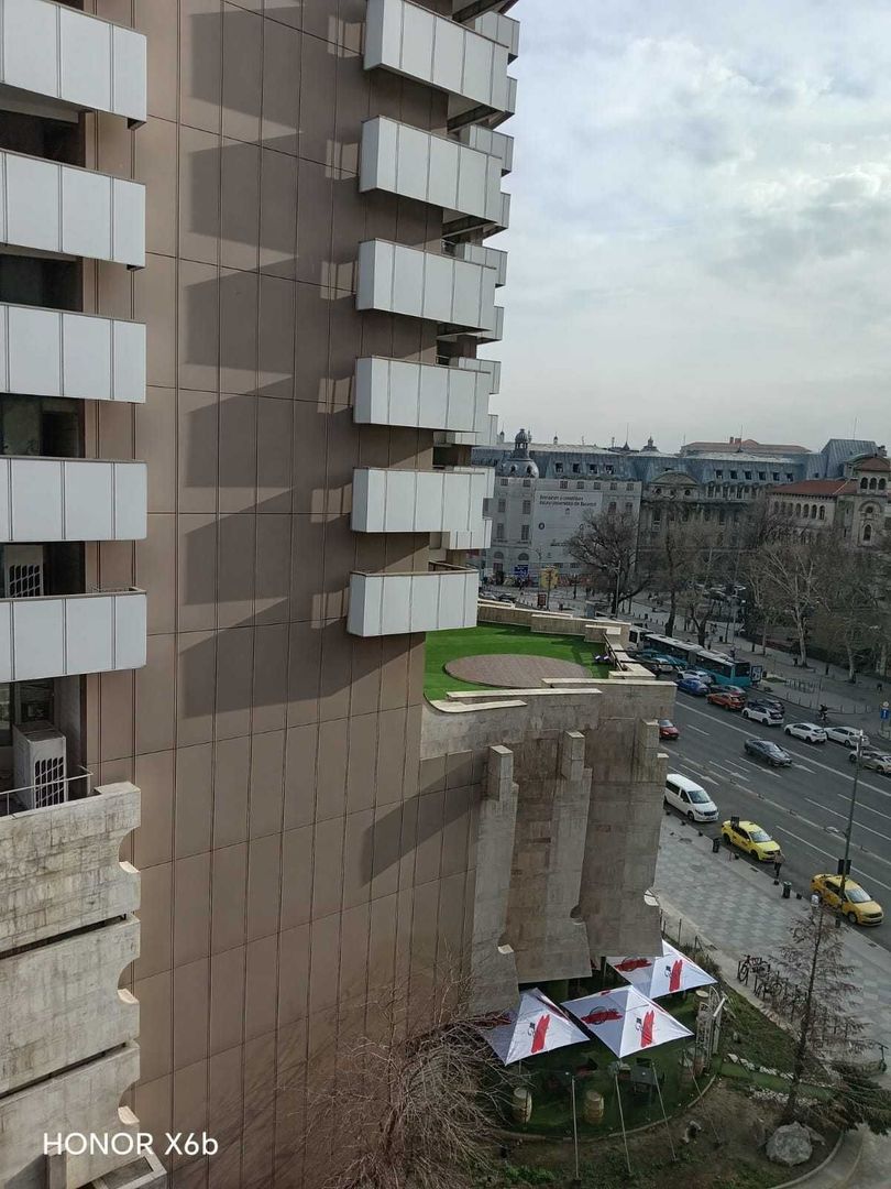 De închiriat apartament Universitate - Poză 1