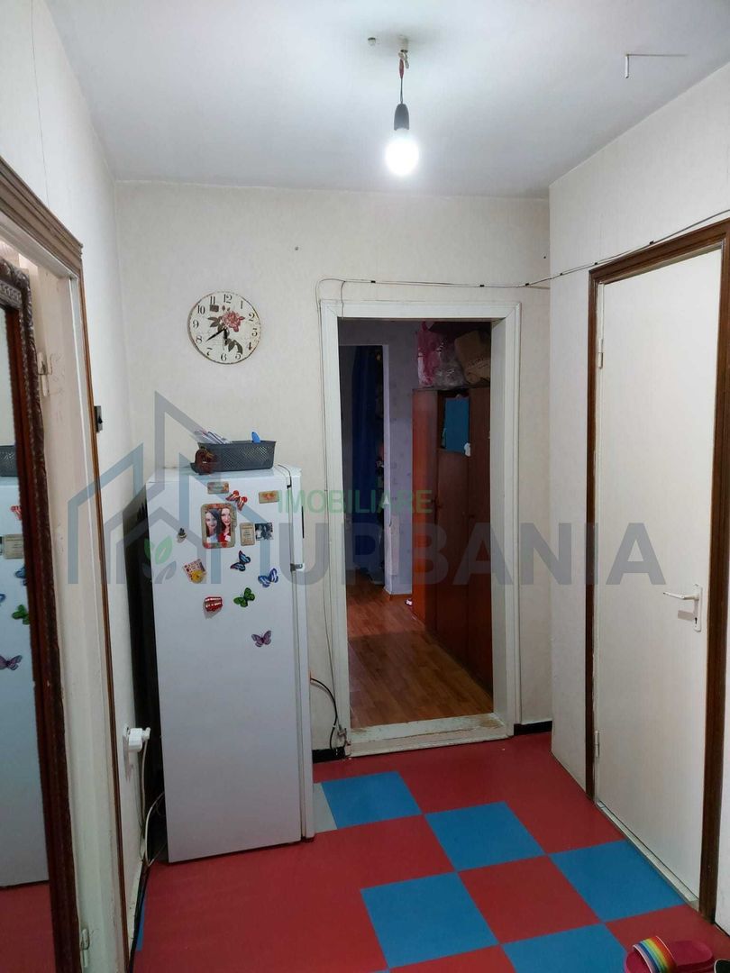 Apartament 3 camere de vânzare, Hârlău, etaj 4 - Poză 2