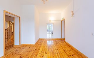 Vila in Poiana Brasov cu teren generos 1600mp, 2 corpuri, comision 0 - Poză 24