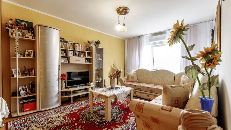 Vandut Apartament cu 3 camere decomandat in Alfa Comision 0 - Poză 3