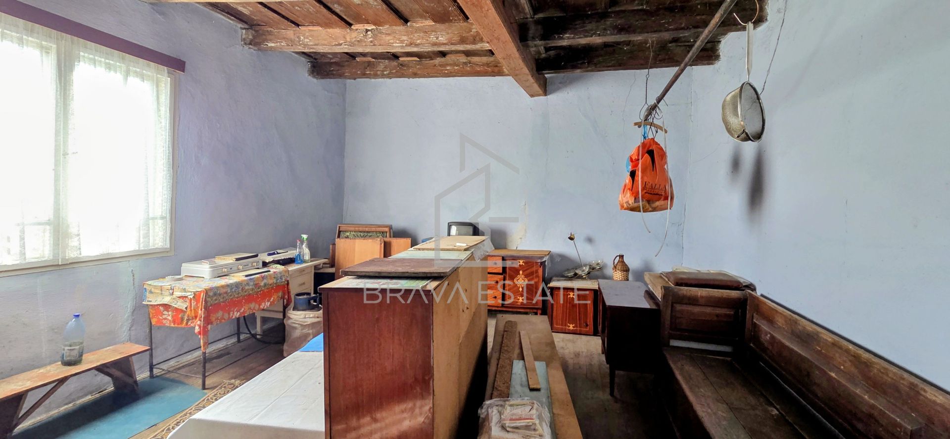 Casă de vânzare, 110 mp, 5 camere 1200mp teren , sat Voivodeni - Poză 3