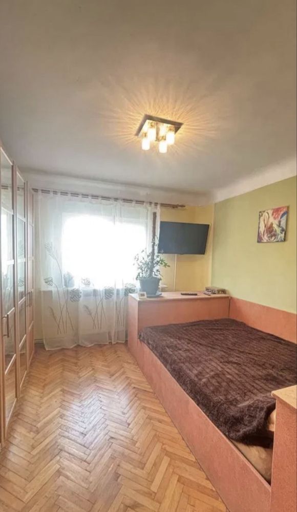 Apartament 4 camere decomandat 1 Mai Sara - Poză 3