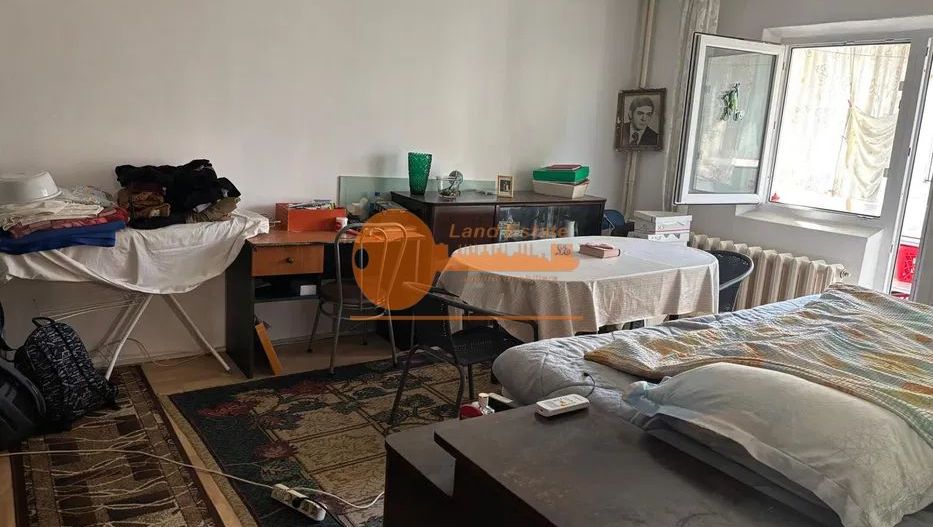 Garsoniera Sebastian-Bloc Mixt-1988 - Poză 6