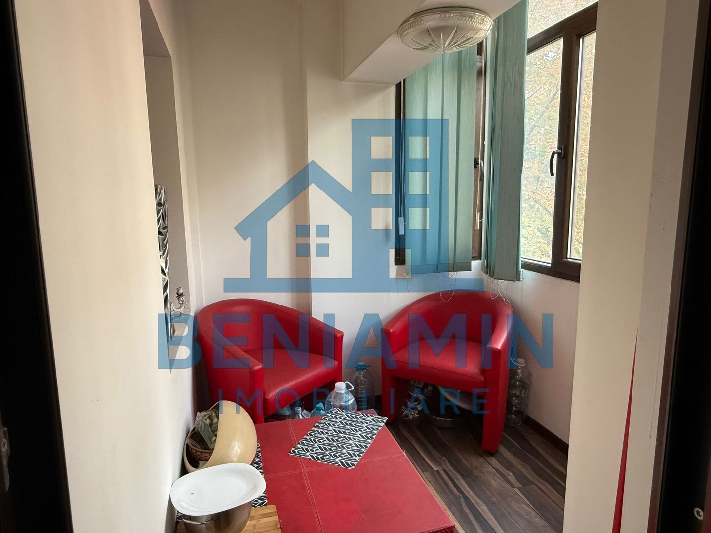 4 Camere Etaj 2 George Enescu Foarte spatios Liber 96mp An 1984 - Poză 10