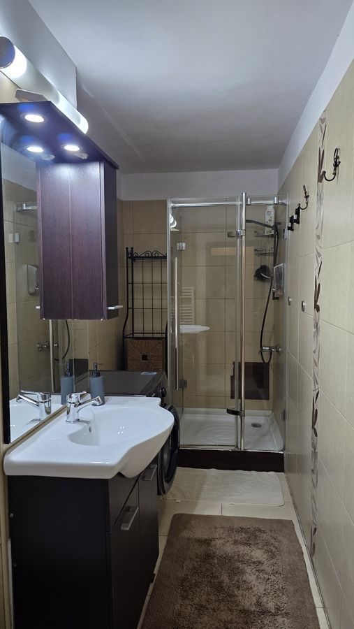 Închiriez apartament 2 camere, Unirii, mobilat, loc de  parcare - Poză 7