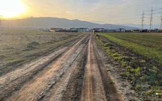 Teren de vanzare str. Emil Racovita, 900MP, toate utilitatile - Poză 2