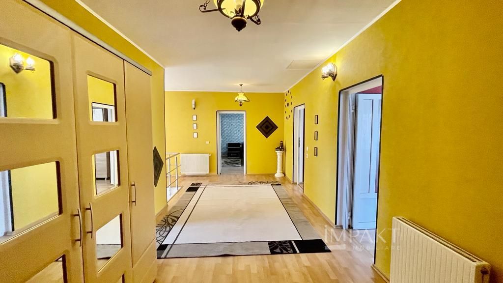 Casa deosebita cu 7 camere si piscina exterioara in cartierul Zorilor - Poză 18